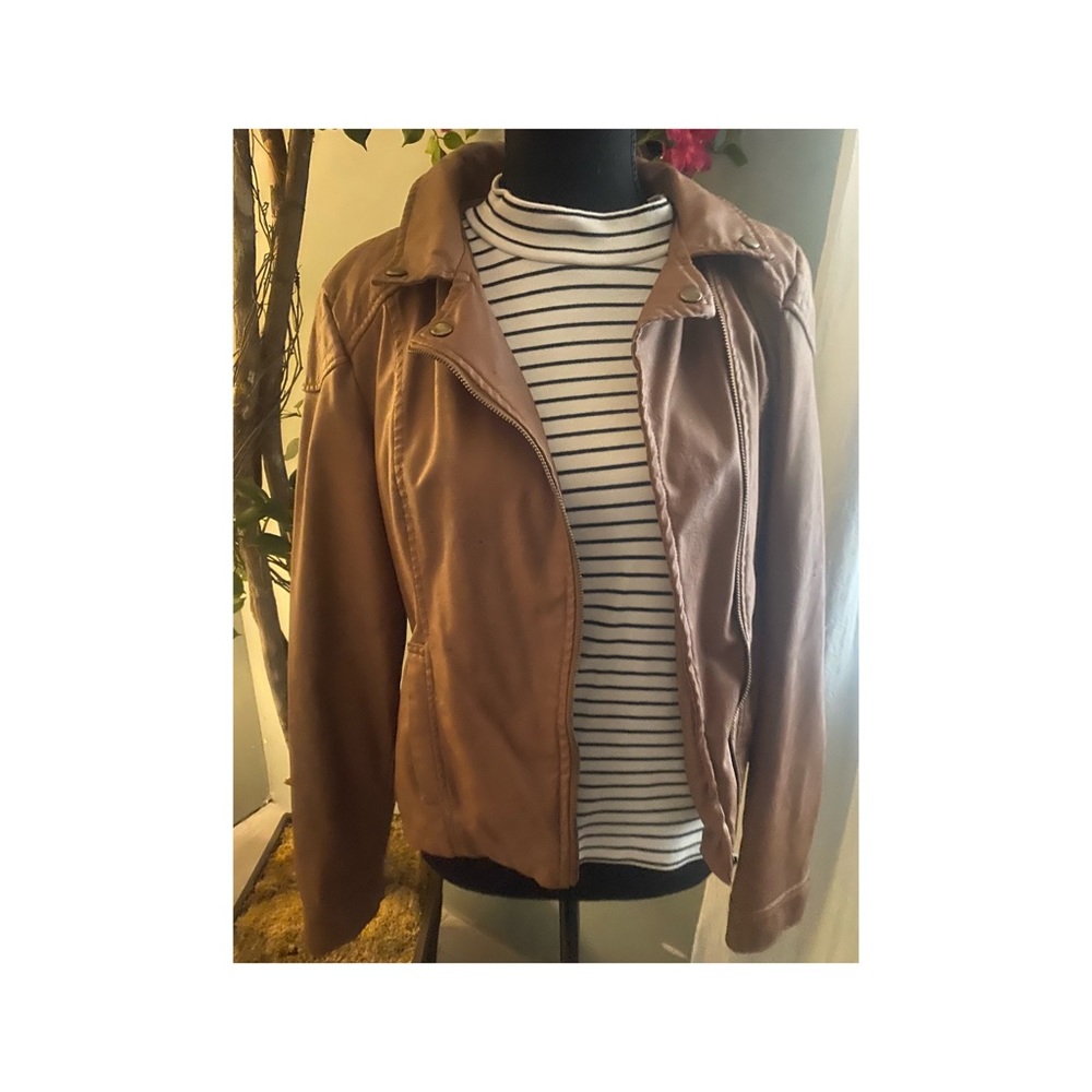 Jacket - Picture 2 of 4